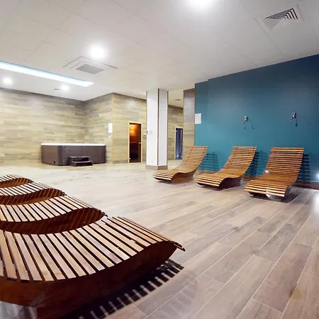 Dwie Sosny Z Sauna, Sun & Snow