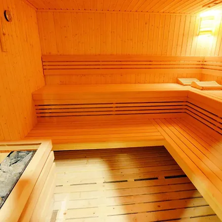 Dwie Sosny Z Sauna, Sun & Snow شقة