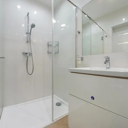 Dwie Sosny Z Sauna, Sun & Snow