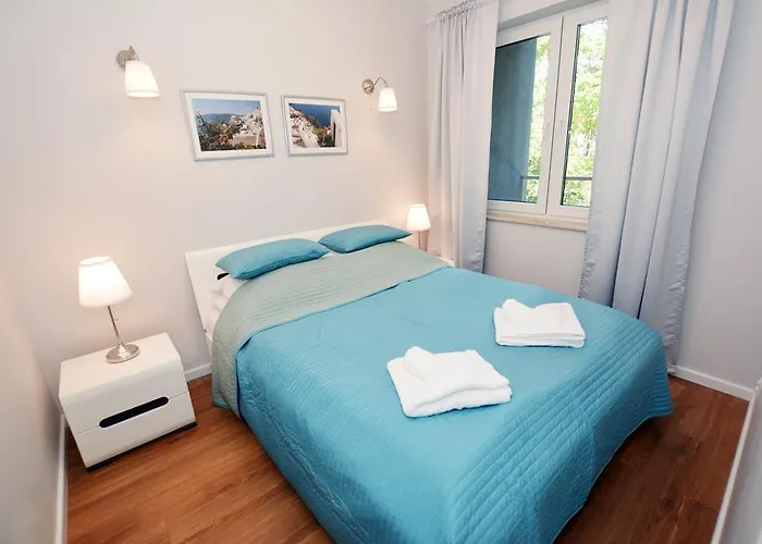 アパート Dwie Sosny Z Sauna, Sun & Snow ウストロニエ・モルスキエ