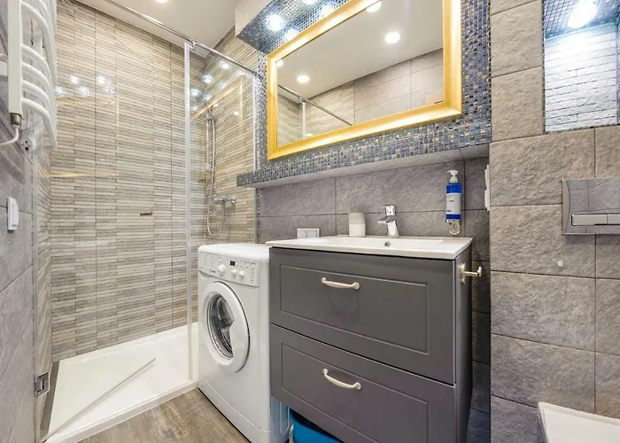 Dwie Sosny Z Sauna, Sun & Snow * ウストロニエ・モルスキエ